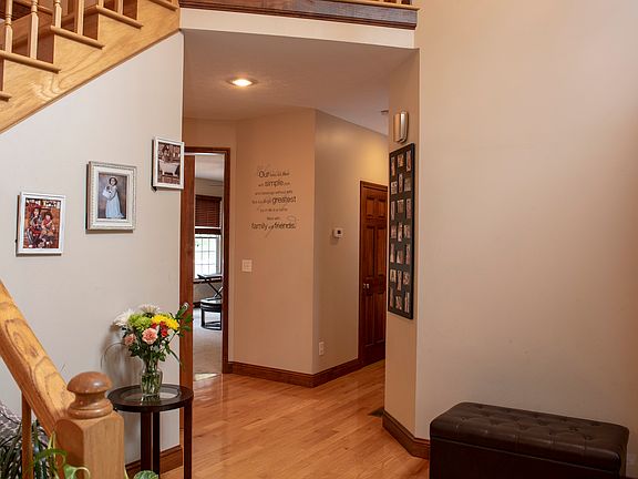 3rd image of 309 Dolaron Ln