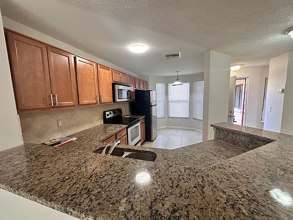 5th image of 7461 Sugar Bend Dr Unit 7461