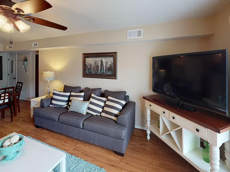 Metroplex Apartments — Photo 47