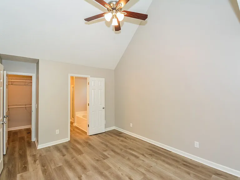 7660 S Swift Rd — Photo 8