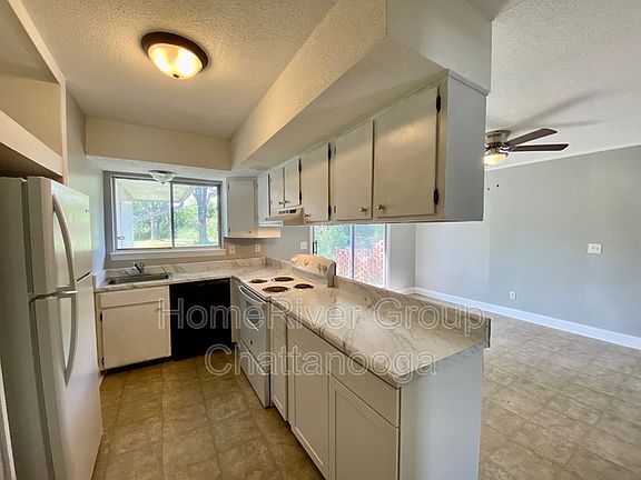 5th image of 4709 Metro Park Ln