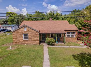 626 W Main St, Sevierville, TN 37862