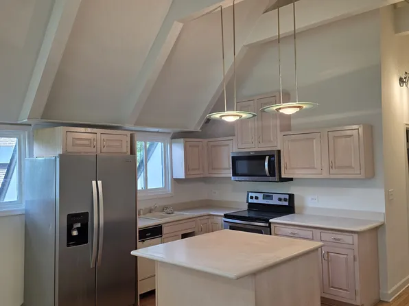 548 River Bend Rd #2, Great Falls, VA 22066