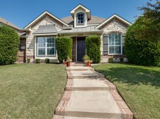 15722 Grove Crest Dr, Frisco, TX 75035