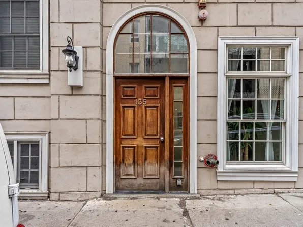 135-137 Salem St #7, Boston, MA 02113