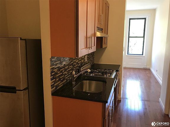 2nd image of 318 E 59th St APT 3B