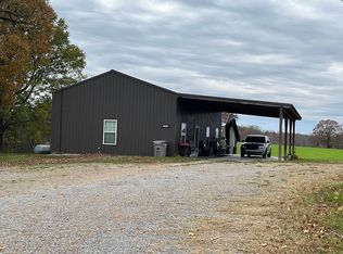 1110 Oaklawn Rd, Chapmansboro, TN 37035