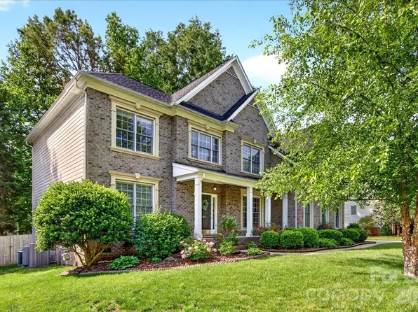 6410 Latta Springs Cir, Huntersville, NC 28078
