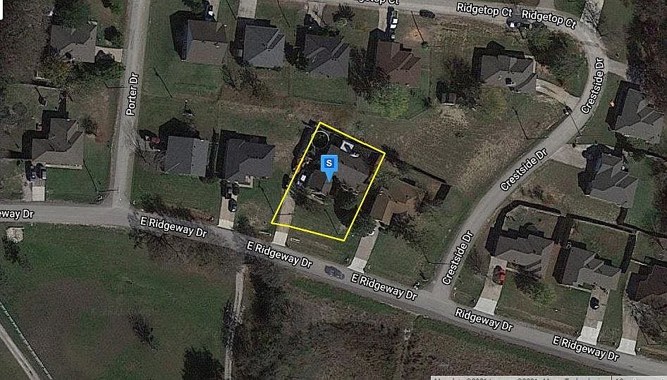 1st image of 204 Ridgeway Dr