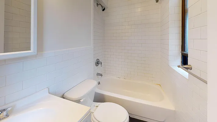 Rented by Bond New York | media 6