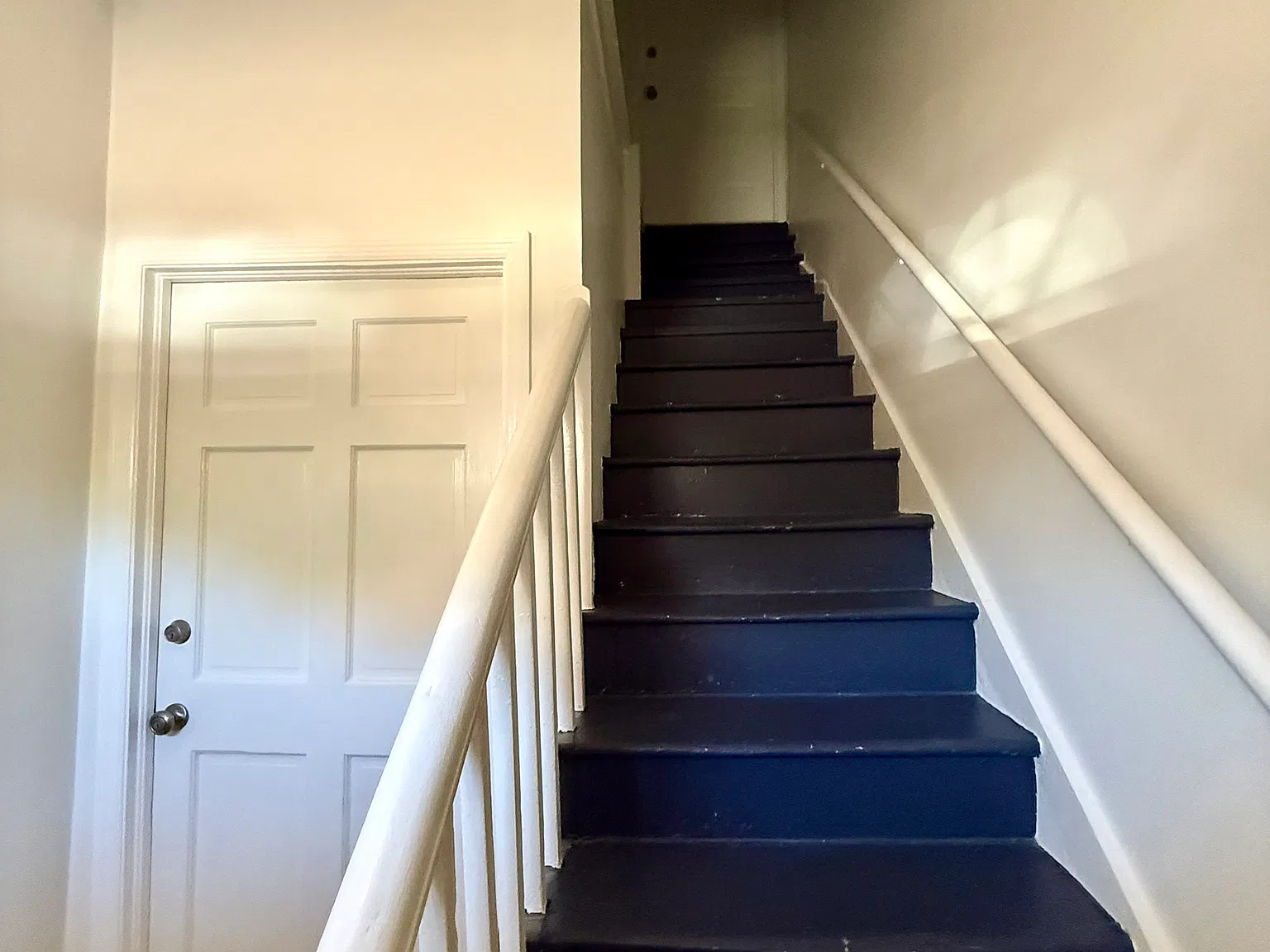 3 bed, 1000 sqft, $3,100 — Photo 4