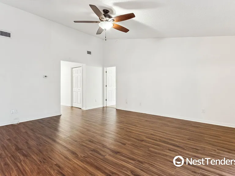 1729 Crescent Rd — Photo 9