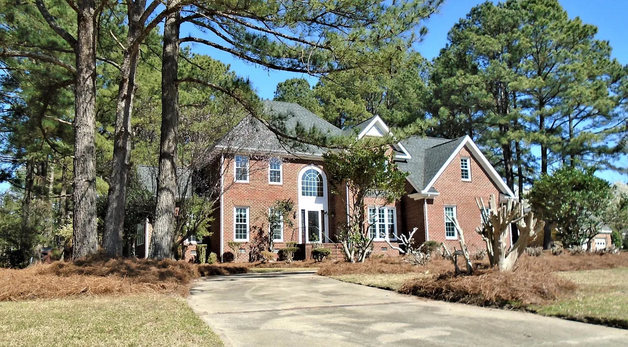 5 bed, 3502 sqft, $3,200 — Photo 4