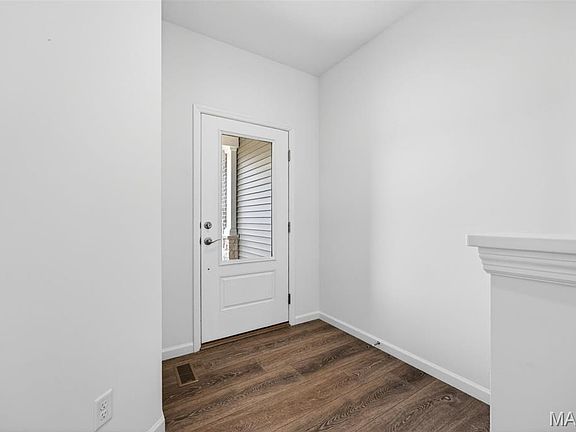 3rd image of 107 Quail Bluff Ct