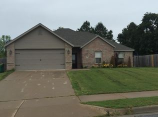 1746 Sweetwater Ranch Ave, Springdale, AR 72764