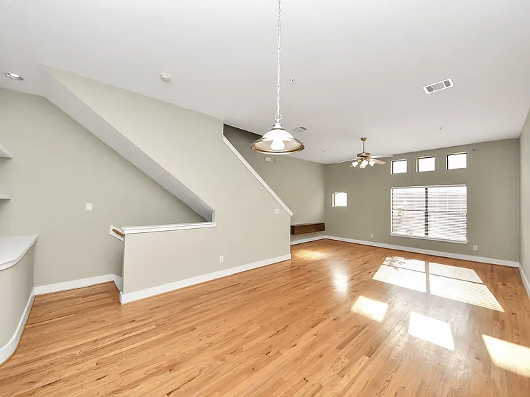 8715 Meadowcroft Dr #404 — Photo 7