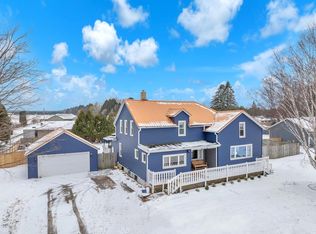 615 East Washington AVENUE, Cleveland, WI 53015