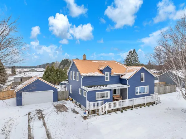 615 East Washington AVENUE, Cleveland, WI 53015