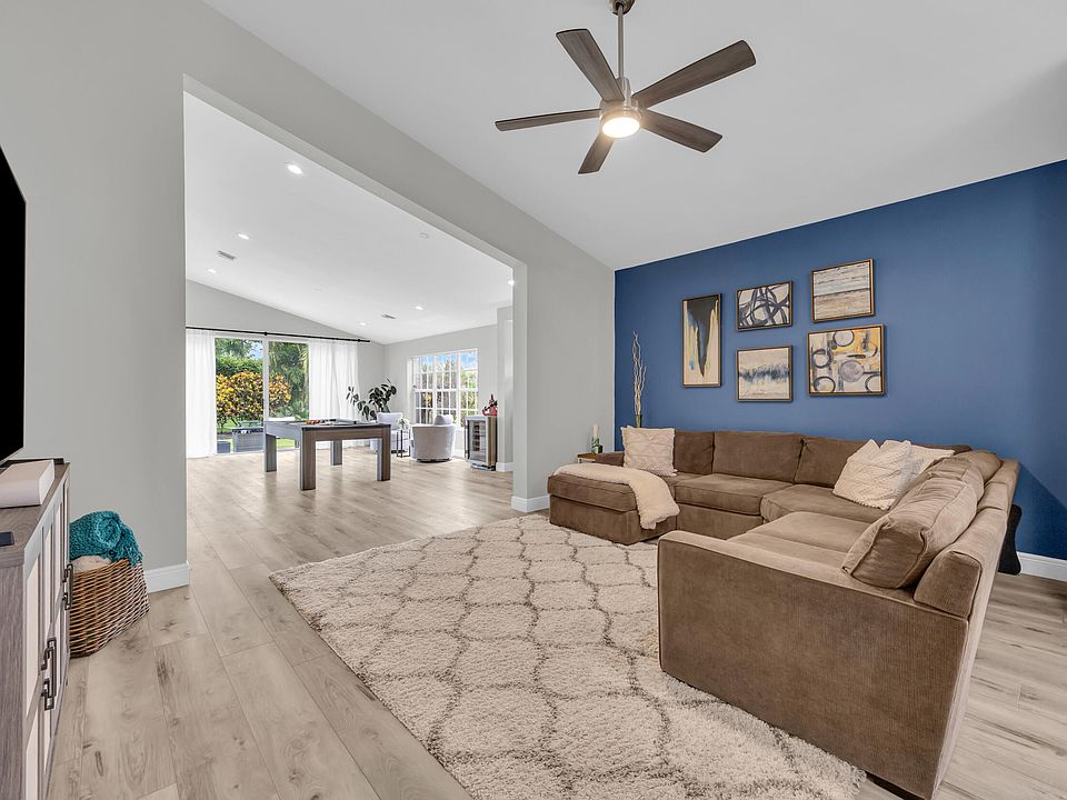 1st image of 13862 Palm Grove Place