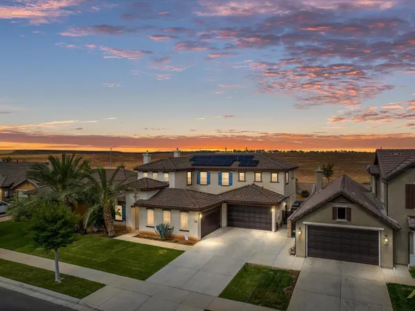 5702 Segovia Way, Bakersfield, CA 93306