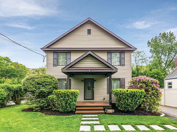 2nd image of 467 Bridgehampton Sag Harbor Tpke