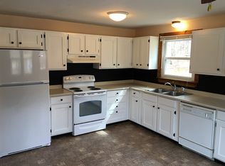 2 Linda Ln APT 3, Stratham, NH 03885