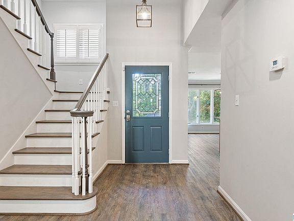 4th image of 3302 Shallowford Cir