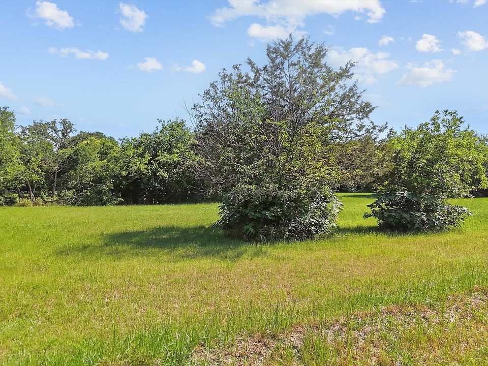 1st image of 122 W Shady Shores Rd
