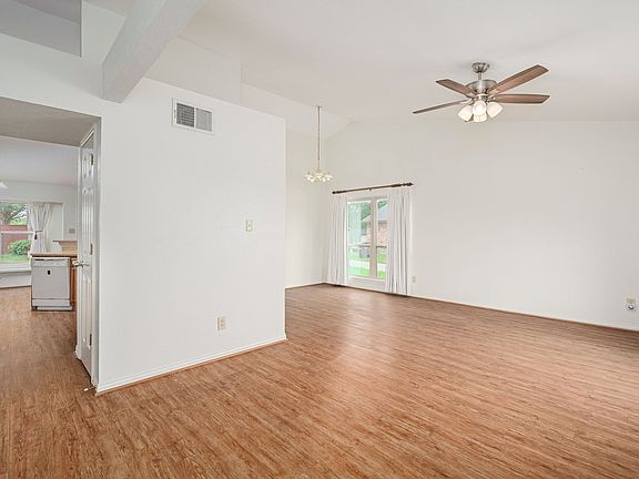 5th image of 557 Gillespie Dr