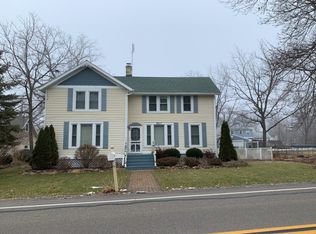 817 Milwaukee St, Delafield, WI 53018