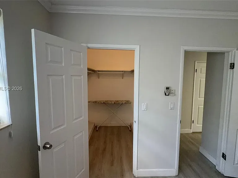 10004 E Bay Harbor Dr #8 — Photo 15