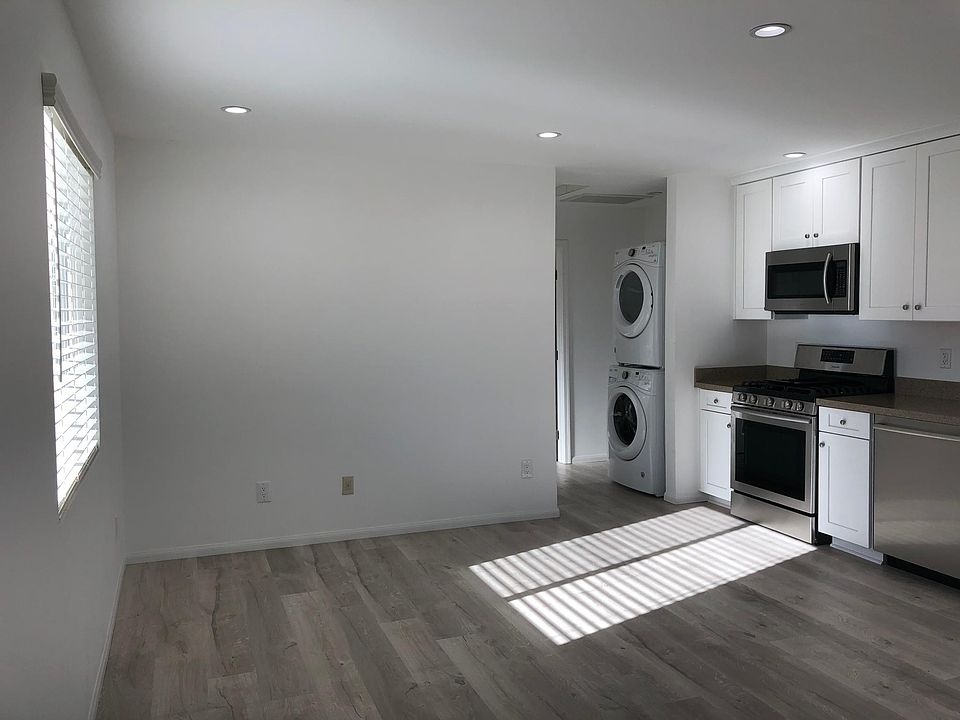 Living area and kitchen