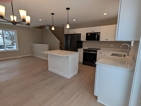 5th image of 254 Eagle Ridge Dr
