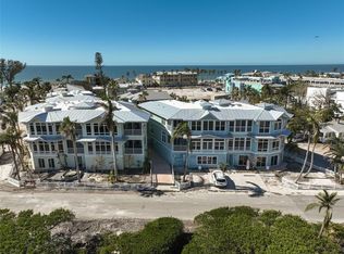 318 Bay Dr S #7, Bradenton Beach, FL 34217