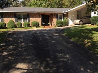 1664 Wesleyan Hills Dr, Macon, GA 31210