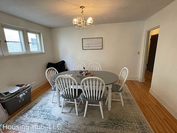 4th image of 2040 Grand Ave #101