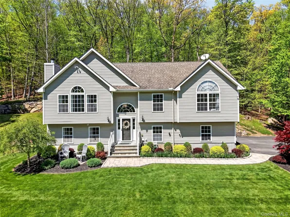 22 Hazel Hill Road, Mahopac, NY 10541