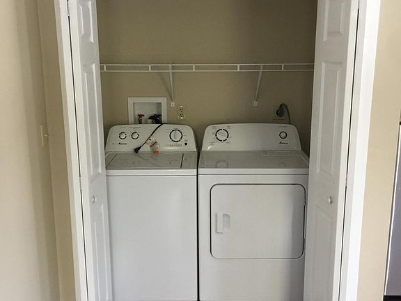 New washer/dryer in unit