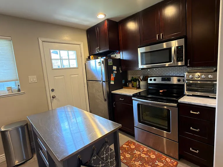 3632 Grape St — Photo 2