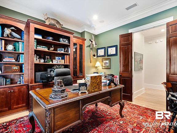 4th image of 62 Clarise Cir