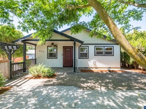 632 N Pershing St, Mount Angel, OR 97362