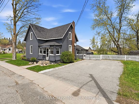 3rd image of 430 Eldon Rd