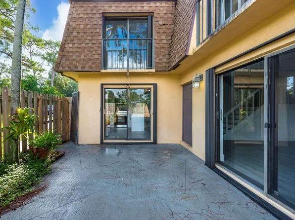 471 Kirk Rd #D, West Palm Beach, FL 33406