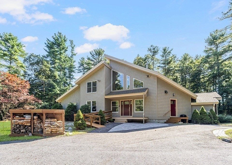 8 Dunham Rd, MA 02702 Zillow