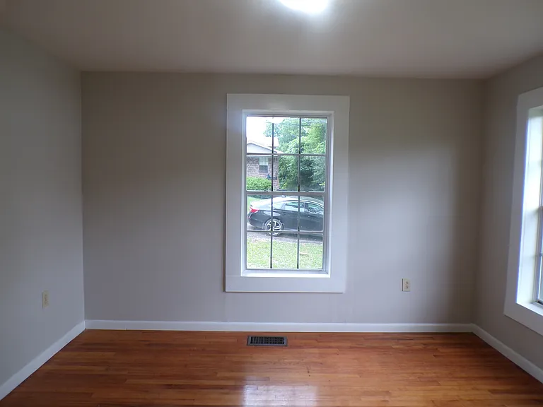 116 Avalon Ave — Photo 6