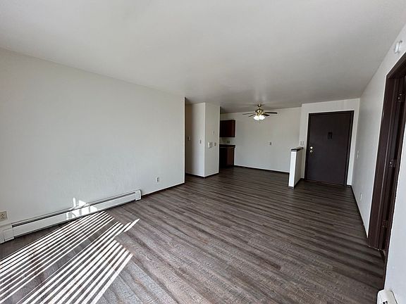 5th image of 1929 Colony Ct #18