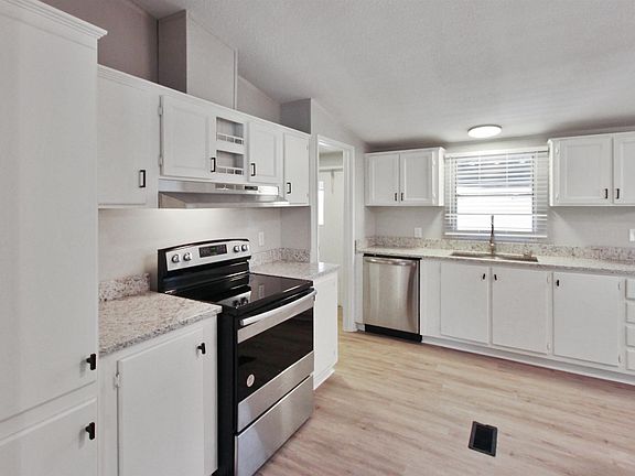 5th image of 454 Bradshaw Cir Lot 8