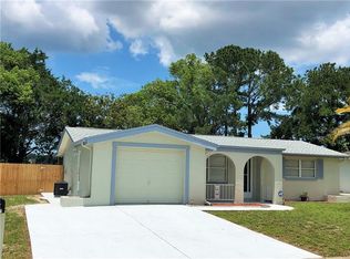 9111 Rainbow Ln, Port Richey, FL 34668