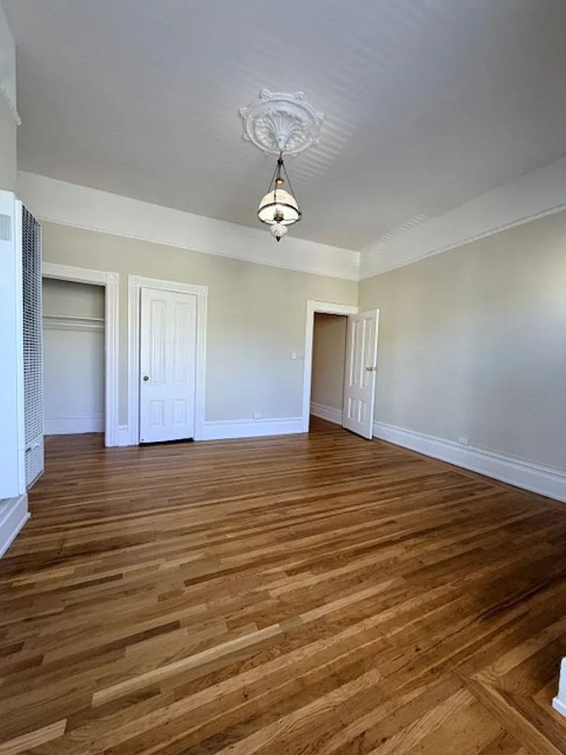 Oak St. III - 1185-87 — Photo 1