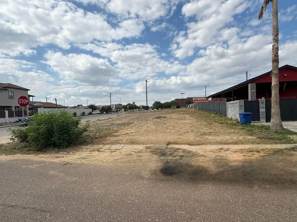 4518 Fall Dr, Laredo, TX 78046